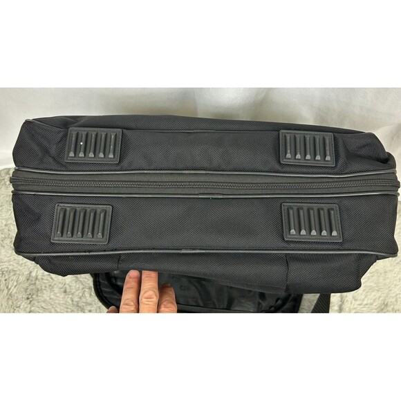 WENGER SwissGear 16" Laptop Briefcase w Removable Sleeve- Shoulder Messenger Bag - Picture 12 of 13